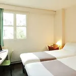 מלון Centre Les Places 3*