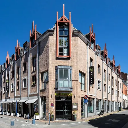 Centre Les Places Hotel