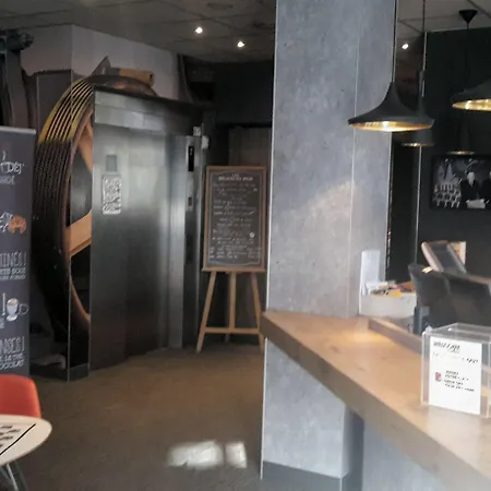 Centre Les Places 3*