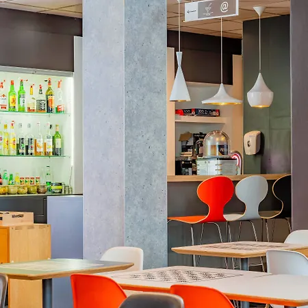 Centre Les Places 3*