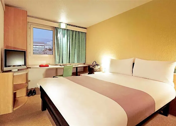 Centre Les Places Hotel 3*